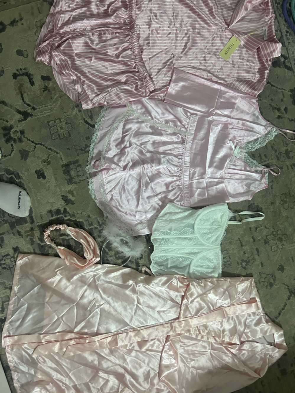 Women's Pink Satin Sleepwear Set - 2 pairs of pjs, corset, robe, and accessories